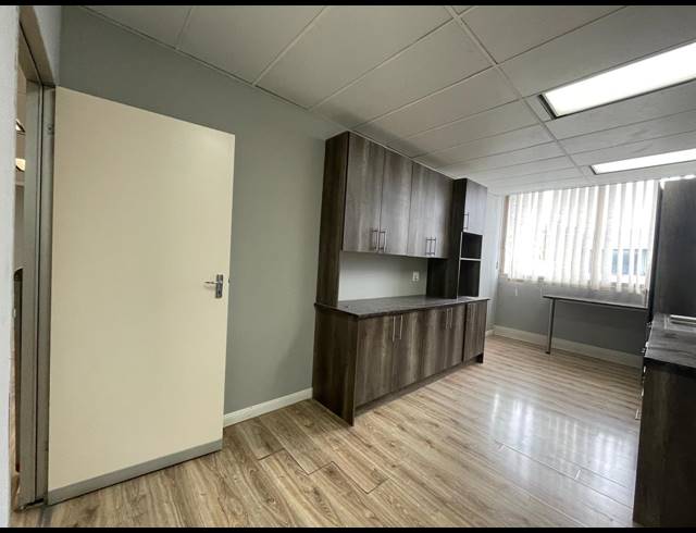 300M² OFFICE TO LET IN RIVONIA